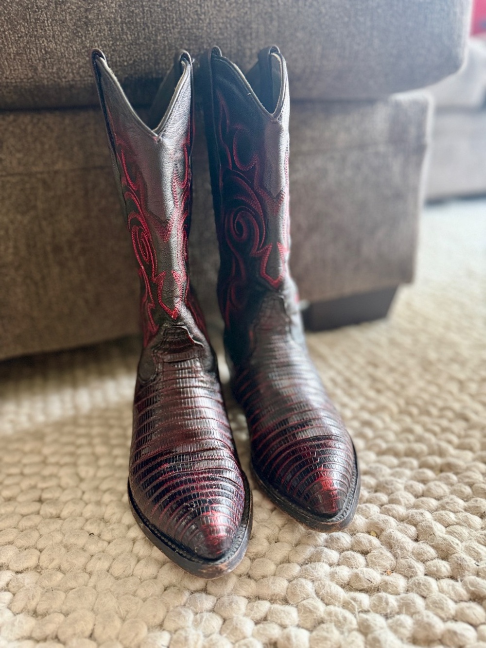 Boots - Picture 3 of 9